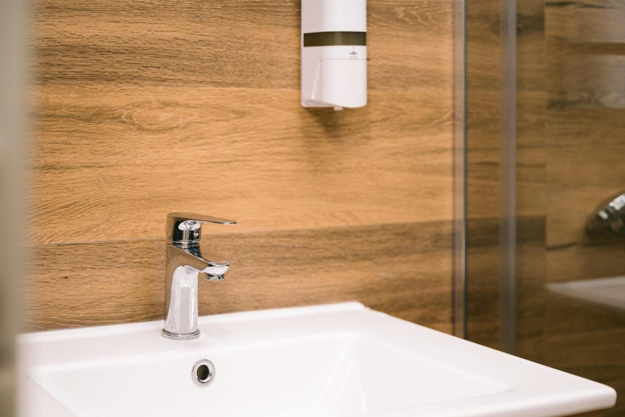 Akar Hotel Улцин Екстериор снимка